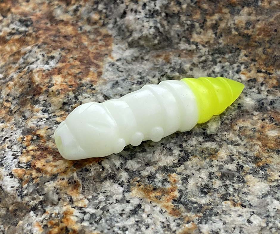 Obrázok produktu FISHUP Pupa 1,5″ White/Hot Chartreuse – 8ks/bal