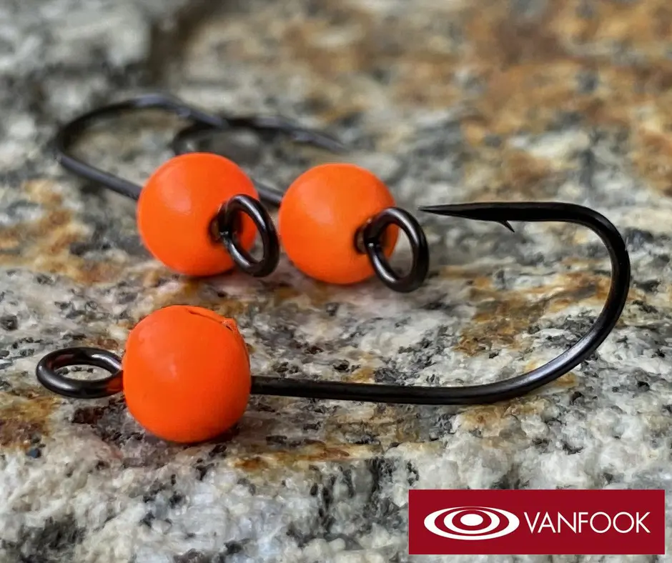 Obrázok produktu Háčik INTECH SMV-32SB veľ. 4 s tungstenovou hlavou – oranžová – 1,94g – 3ks