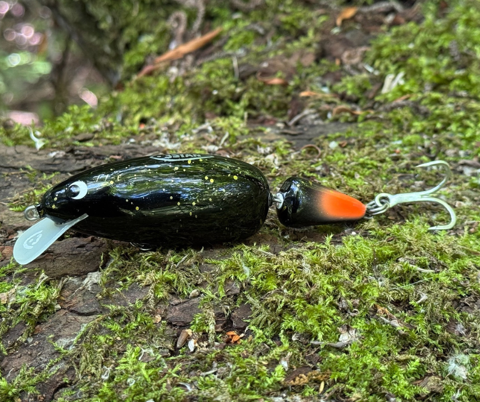 Obrázok produktu Wobler 3STAN FATTY 100 Jointed plávajúci – Fire Tail Freckled Black