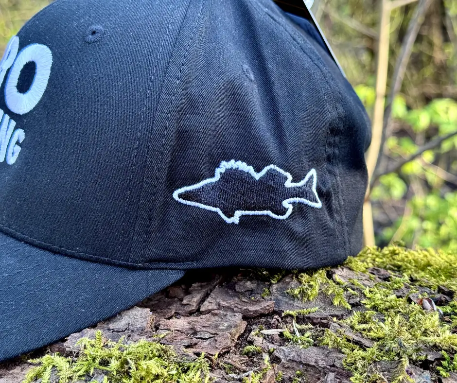 Obrázok produktu Šiltovka OUKROFISHING Snapback Uni Zander Black
