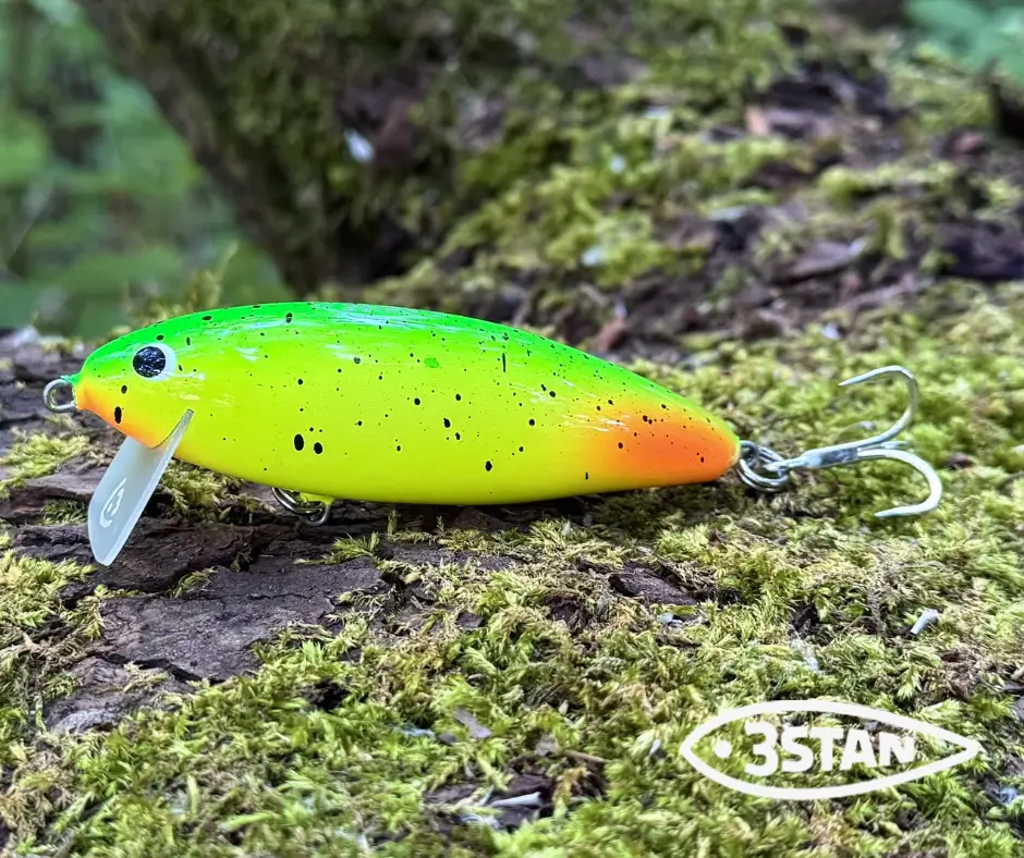 Obrázok produktu Wobler 3STAN FATTY 90 SS plávajúci – Fire Tail Freckled Canary