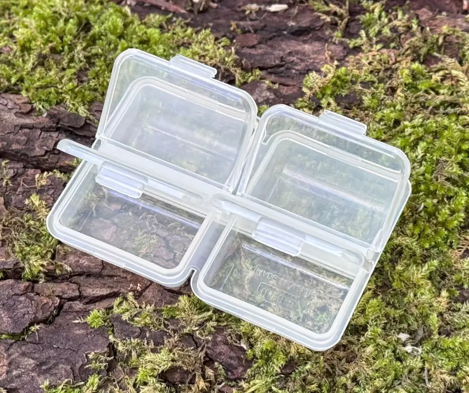 Obrázok produktu Krabica MEIHO FB-4 – 9,5×6,8×1,8cm