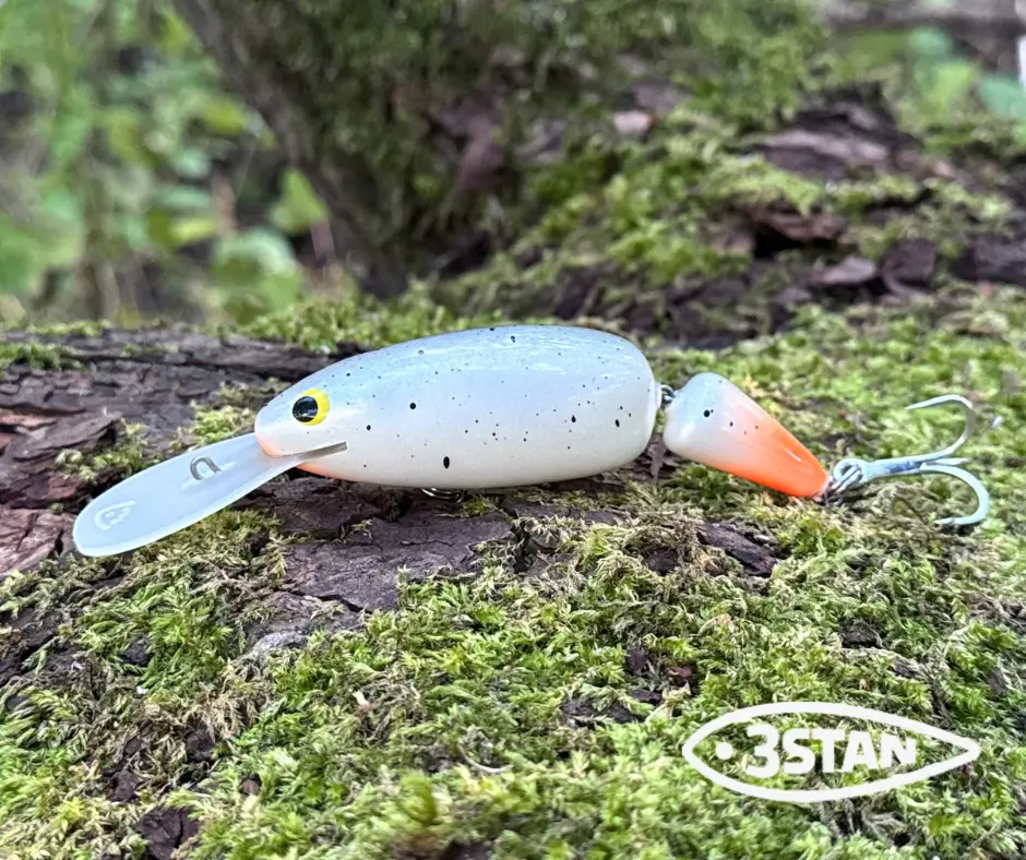 Obrázok produktu Wobler 3STAN FATTY 100 Jointed MR plávajúci – Fire Tail Freckled Albino